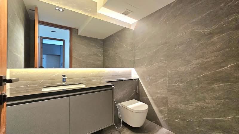 FREEEHOLD D12 6bed 4bath New Landed 5400sf - Balestier, Zhongshan Mall, NTUC, 10min ToaPayoh MRT, , 6 Bedrooms, 5,400 sqft, Terraced House For Sale, by Roy Low, 500139890 - Bathroom - PropertyGuru.com.sg