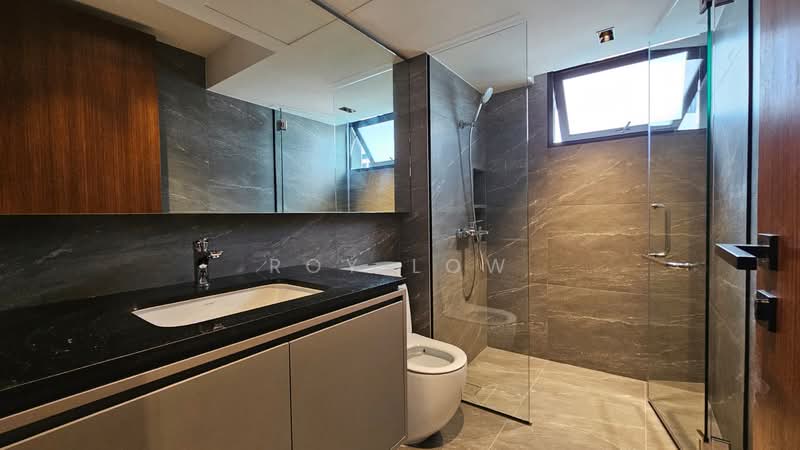 FREEEHOLD D12 6bed 4bath New Landed 5400sf - Balestier, Zhongshan Mall, NTUC, 10min ToaPayoh MRT, , 6 Bedrooms, 5,400 sqft, Terraced House For Sale, by Roy Low, 500139890 - Bathroom - PropertyGuru.com.sg