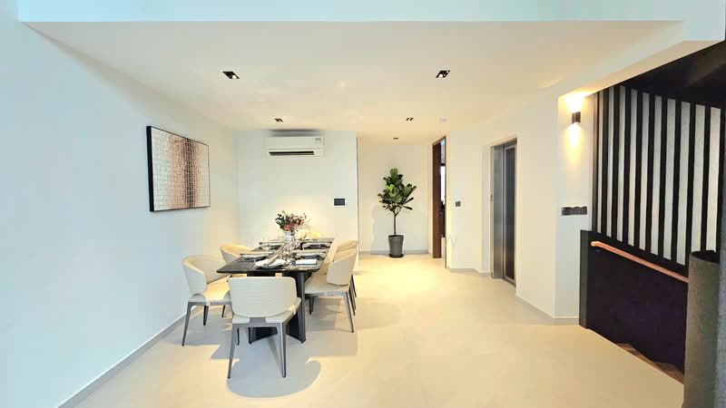 FREEEHOLD D12 6bed 4bath New Landed 5400sf - Balestier, Zhongshan Mall, NTUC, 10min ToaPayoh MRT, , 6 Bedrooms, 5,400 sqft, Terraced House For Sale, by Roy Low, 500139890 - Dining Room - PropertyGuru.com.sg