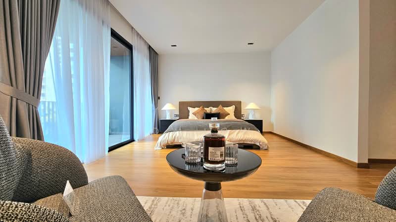 FREEEHOLD D12 6bed 4bath New Landed 5400sf - Balestier, Zhongshan Mall, NTUC, 10min ToaPayoh MRT, , 6 Bedrooms, 5,400 sqft, Terraced House For Sale, by Roy Low, 500139890 - Bedroom - PropertyGuru.com.sg