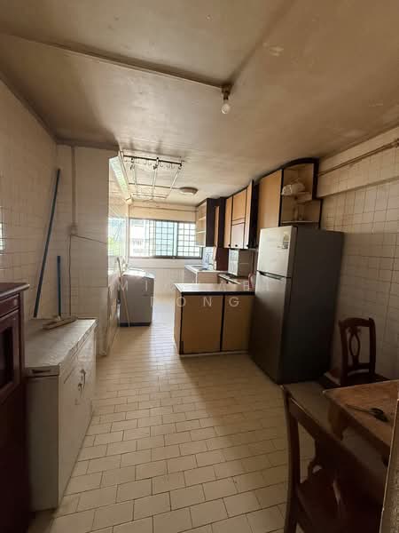 295 Tampines Street 22, 295 Tampines Street 22, 2 Bedrooms, 786 sqft, HDB Flat For Sale, by Michael Dong, 500139891 - Kitchen - PropertyGuru.com.sg
