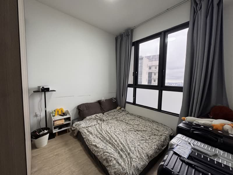 Whistler Grand, 109 West Coast Vale, 1 Bedroom, 506 sqft, Condominium For Rent, by Lucas Tan, 500139894 - Bedroom - PropertyGuru.com.sg