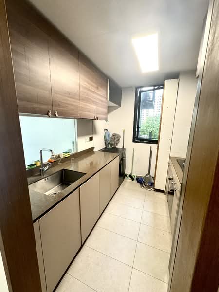 Le Quest, 2 Bukit Batok Street 41, 3 Bedrooms, 1,023 sqft, Condominium For Sale, by Zenn Tan, 500139905 - Kitchen - PropertyGuru.com.sg