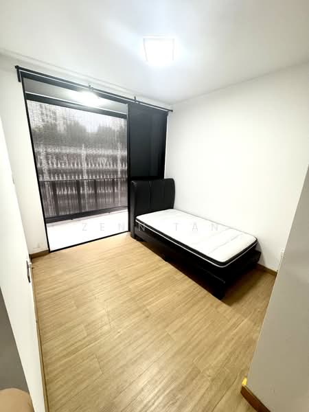 Le Quest, 2 Bukit Batok Street 41, 3 Bedrooms, 1,023 sqft, Condominium For Sale, by Zenn Tan, 500139905 - Bedroom - PropertyGuru.com.sg