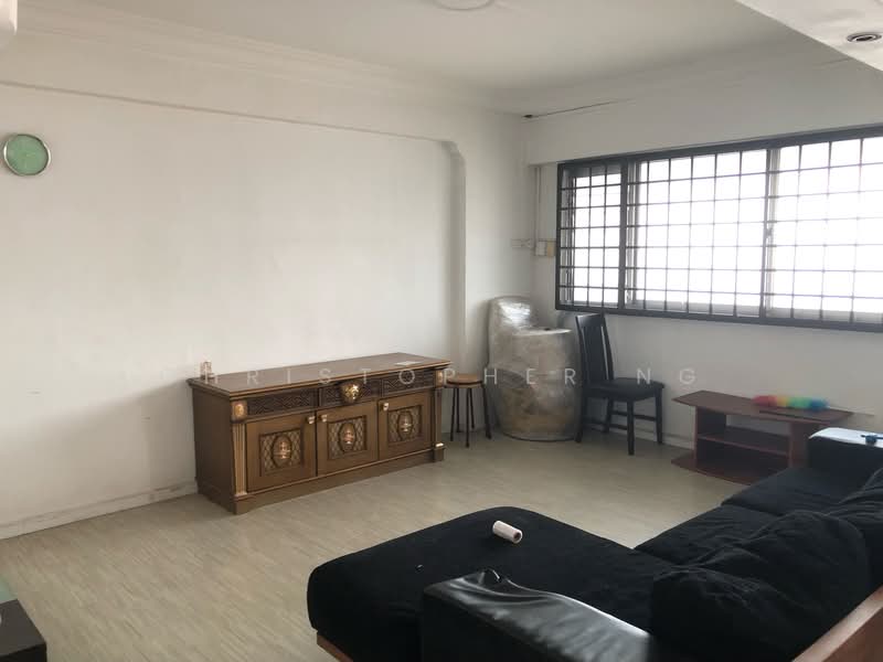 406 Choa Chu Kang Avenue 3, 406 Choa Chu Kang Avenue 3, 3 Bedrooms, 1,100 sqft, HDB Flat For Rent, by Christopher Ng, 500139915 - Living Room - PropertyGuru.com.sg