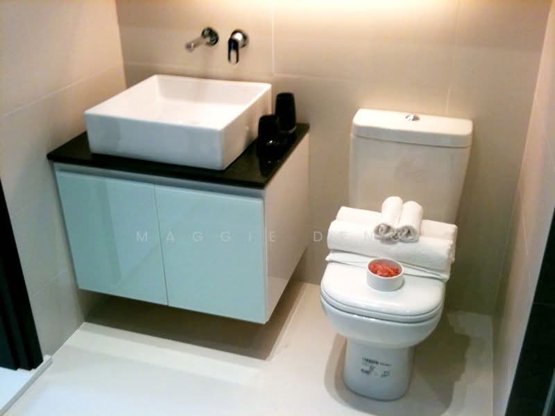 Smart Suites, 302 Sims Avenue, 2 Bedrooms, 764 sqft, Condominium For Sale, by Maggie Deng, 500139919 - Bathroom - PropertyGuru.com.sg