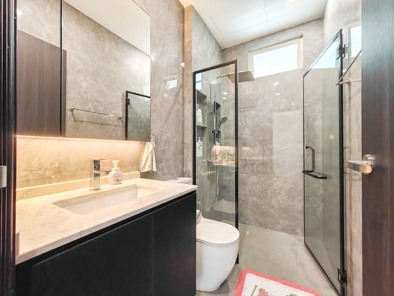 Century Woods, Woodgrove View, 5 Bedrooms, 2,168 sqft, Terraced House For Sale, by Pauline Chia, 500139920 - Bathroom - PropertyGuru.com.sg