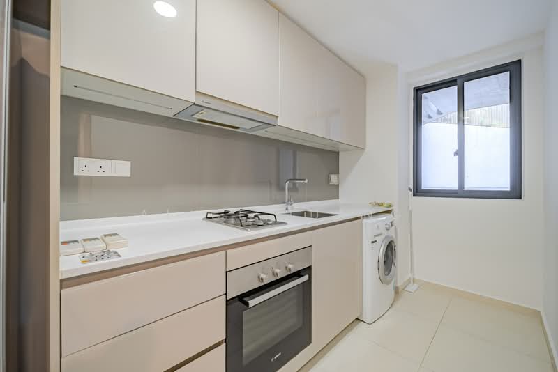 Lake Grande, 2 Jurong Lake Link, 2 Bedrooms, 753 sqft, Condominium For Rent, by Alice Huang, 500139923 - Kitchen - PropertyGuru.com.sg