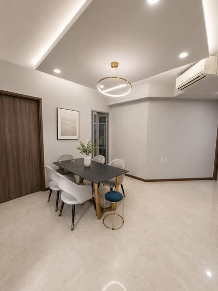 Palm Isles, 34 Flora Drive, 2 Bedrooms, 786 sqft, Condominium For Sale, by Jerome Lim, 500139939 - Dining Room - PropertyGuru.com.sg