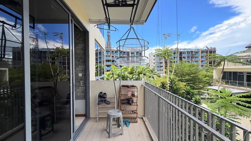 Palm Isles, 34 Flora Drive, 2 Bedrooms, 786 sqft, Condominium For Sale, by Jerome Lim, 500139939 - Balcony - PropertyGuru.com.sg