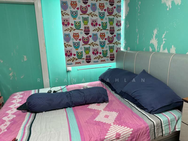 Block 608 Bedok Reservoir Road, , 3 Bedrooms, 979 sqft, HDB Flat For Sale, by Rozana Sahlan, 500139943 - Bedroom - PropertyGuru.com.sg
