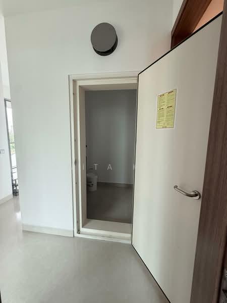 Cosmo, 18 Guillemard Crescent, 2 Bedrooms, 667 sqft, Condominium For Sale, by Anita Koh, 500139953 - Interior - PropertyGuru.com.sg