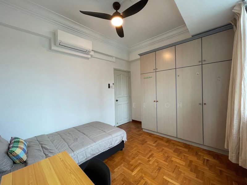 Monarchy Apartments, 51 Mandalay Road, Room Rental, 200 sqft, Apartment For Rent, by Kevin Seetoh, 500139963 - Bedroom - PropertyGuru.com.sg
