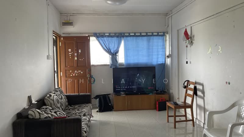 117 Yishun Ring Road, 117 Yishun Ring Road, 2 Bedrooms, 800 sqft, HDB Flat For Rent, by Phelia Yeo, 500139974 - Living Room - PropertyGuru.com.sg