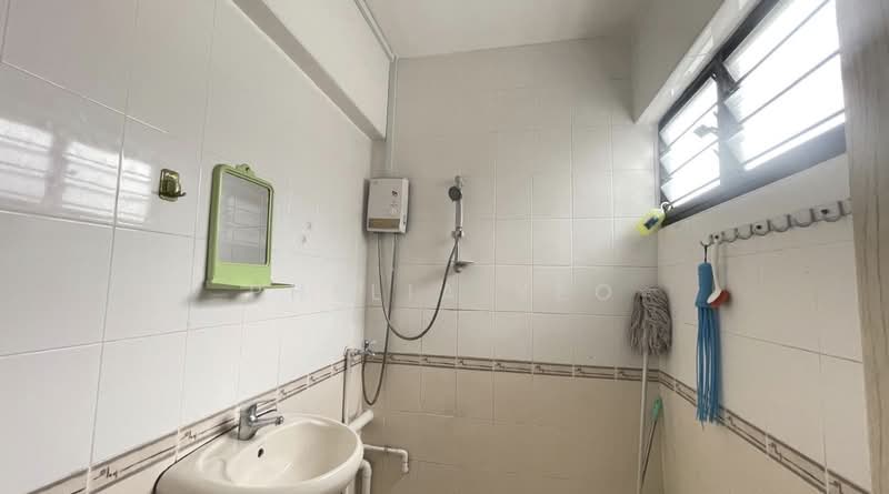 117 Yishun Ring Road, 117 Yishun Ring Road, 2 Bedrooms, 800 sqft, HDB Flat For Rent, by Phelia Yeo, 500139974 - Bathroom - PropertyGuru.com.sg