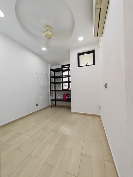 Super Cheap Inter Terrace Renovated For Rent, , 5 Bedrooms, 2,350 sqft, Terraced House For Rent, by Michael Lim, 500139976 - Granny's Room with Air con and Window - PropertyGuru.com.sg