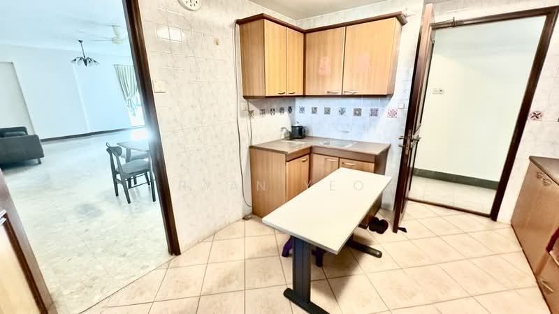 Windermere, 20 Choa Chu Kang Street 64, 3 Bedrooms, 1,453 sqft, Condominium For Sale, by Ryan Yeo, 500139984 - Kitchen - PropertyGuru.com.sg