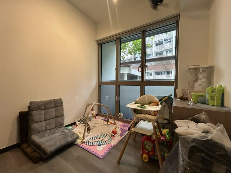 Pasir Ris 8, 8 Pasir Ris Drive 8, 2 Bedrooms, 721 sqft, Apartment For Rent, by Teo En Jia, 500139988 - Common Room 1/2 - PropertyGuru.com.sg