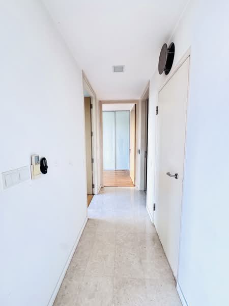 Skies Miltonia, 3 Miltonia Close, 3 Bedrooms, 1,173 sqft, Condominium For Sale, by Sandy Lim 林莎莎, 500139989 - Corridor - PropertyGuru.com.sg