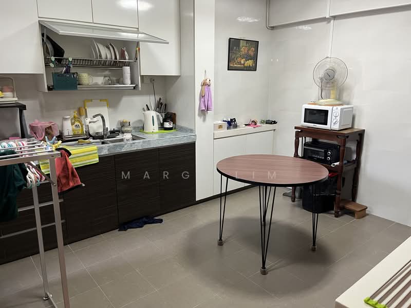 108 Mcnair Road, 108 Mcnair Road, 3 Bedrooms, 1,119 sqft, HDB Flat For Sale, by Marge Lim, 500139997 - Kitchen - PropertyGuru.com.sg