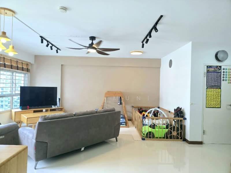 874D Tampines Street 85, 874D Tampines Street 85, 3 Bedrooms, 1,216 sqft, HDB Flat For Sale, by Fai Muni, 500140008 - Living Room - PropertyGuru.com.sg