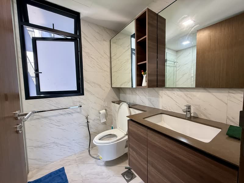 Le Quest, 10 Bukit Batok Street 41, 3 Bedrooms, 1,023 sqft, Condominium For Sale, by Summer Xia, 500140015 - Bathroom - PropertyGuru.com.sg