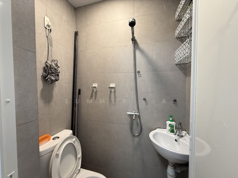 Le Quest, 10 Bukit Batok Street 41, 3 Bedrooms, 1,023 sqft, Condominium For Sale, by Summer Xia, 500140015 - Bathroom - PropertyGuru.com.sg