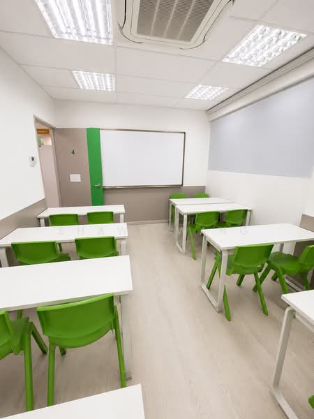 Blk 131 Jurong Gateway Road, Blk 131 Jurong Gateway Road, 2,002 sqft, Shop / Shophouse For Rent, by Shawn Wang, 500140035 - Study - CommercialGuru.com.sg