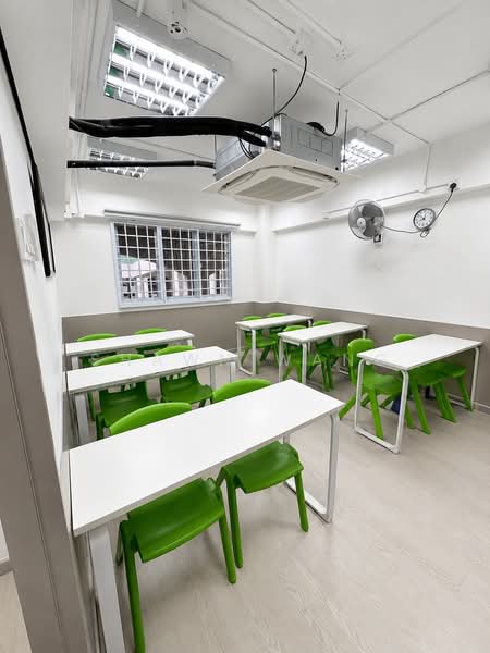 Blk 131 Jurong Gateway Road, Blk 131 Jurong Gateway Road, 2,002 sqft, Shop / Shophouse For Rent, by Shawn Wang, 500140035 - Study - CommercialGuru.com.sg