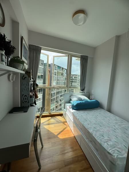 Watercolours, 35 Pasir Ris Link, 4 Bedrooms, 2,174 sqft, Executive Condominium For Sale, by Christine Peng 彭婷婷, 500140040 - Bedroom - PropertyGuru.com.sg