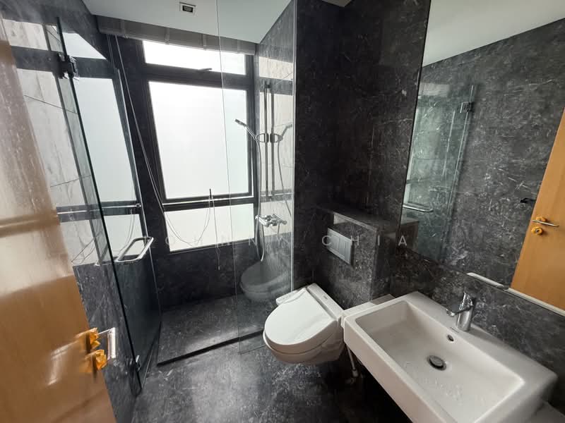 Skypark @ Somerset, 22 Saint Thomas Walk, 4 Bedrooms, 3,347 sqft, Apartment For Rent, by Johnny Chia, 500140042 - Bathroom - PropertyGuru.com.sg