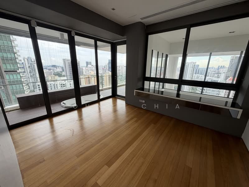 Skypark @ Somerset, 22 Saint Thomas Walk, 4 Bedrooms, 3,347 sqft, Apartment For Rent, by Johnny Chia, 500140042 - Balcony - PropertyGuru.com.sg