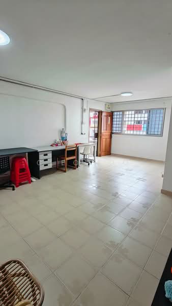 742 Yishun Avenue 5, 742 Yishun Avenue 5, 3 Bedrooms, 1,001 sqft, HDB Flat For Sale, by Cleo Foo, 500140046 - Study - PropertyGuru.com.sg