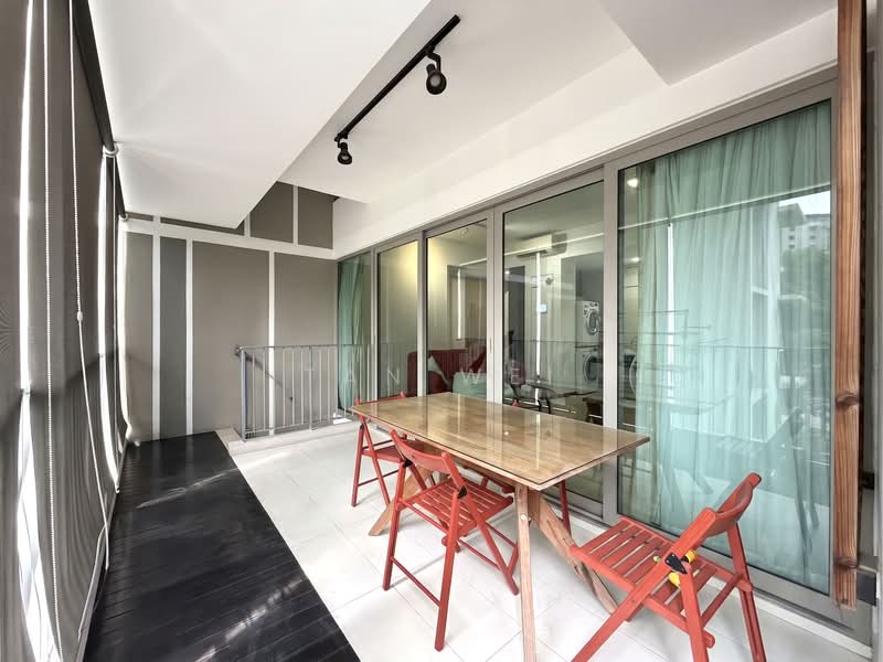 Trevista, 25 Lorong 3 Toa Payoh, 2 Bedrooms, 926 sqft, Condominium For Sale, by Tan Wei, 500140047 - Balcony - PropertyGuru.com.sg