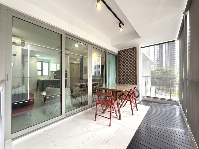 Trevista, 25 Lorong 3 Toa Payoh, 2 Bedrooms, 926 sqft, Condominium For Sale, by Tan Wei, 500140047 - Balcony - PropertyGuru.com.sg