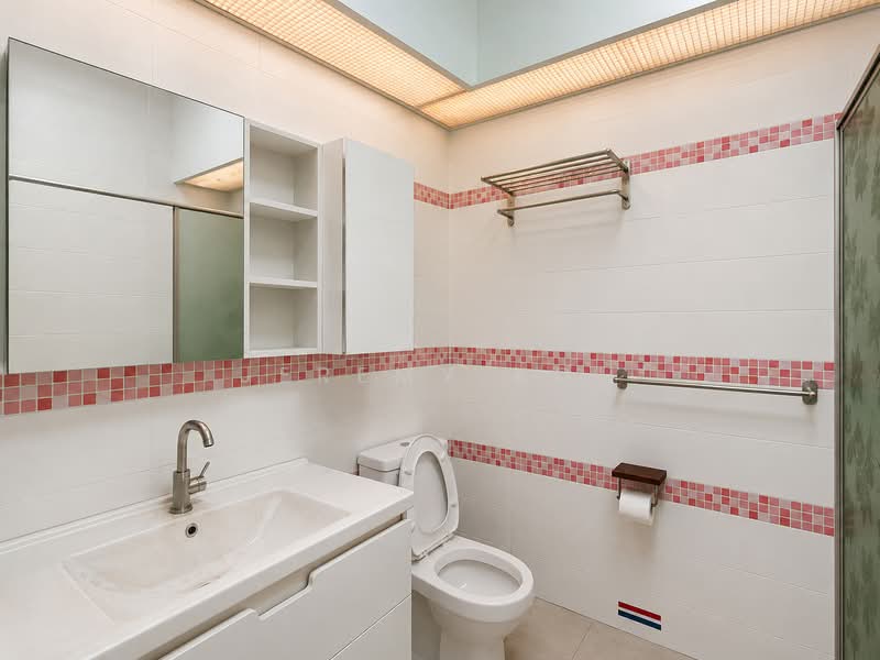 664B Punggol Drive, 664B Punggol Drive, 3 Bedrooms, 1,184 sqft, HDB Flat For Sale, by Jeremy Koh, 500140048 - Bathroom - PropertyGuru.com.sg