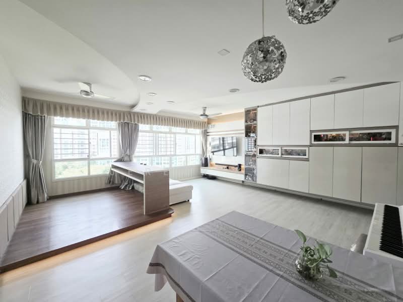 664B Punggol Drive, 664B Punggol Drive, 3 Bedrooms, 1,184 sqft, HDB Flat For Sale, by Jeremy Koh, 500140048 - Living Room - PropertyGuru.com.sg