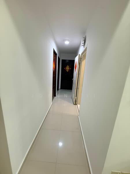 48 Strathmore Avenue, 48 Strathmore Avenue, 3 Bedrooms, 969 sqft, HDB Flat For Rent, by Joanne Li, 500140049 - Corridor - PropertyGuru.com.sg