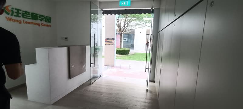 131 Jurong Gateway Road, , 2,002 sqft, Shop / Shophouse For Sale, by Yammie Ho, 500140055 - Entrance - CommercialGuru.com.sg