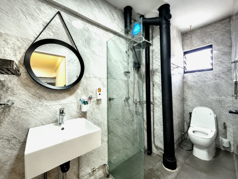336 Jurong East Avenue 1, 336 Jurong East Avenue 1, 3 Bedrooms, 1,604 sqft, HDB Flat For Sale, by Fai Muni, 500140056 - Bathroom - PropertyGuru.com.sg