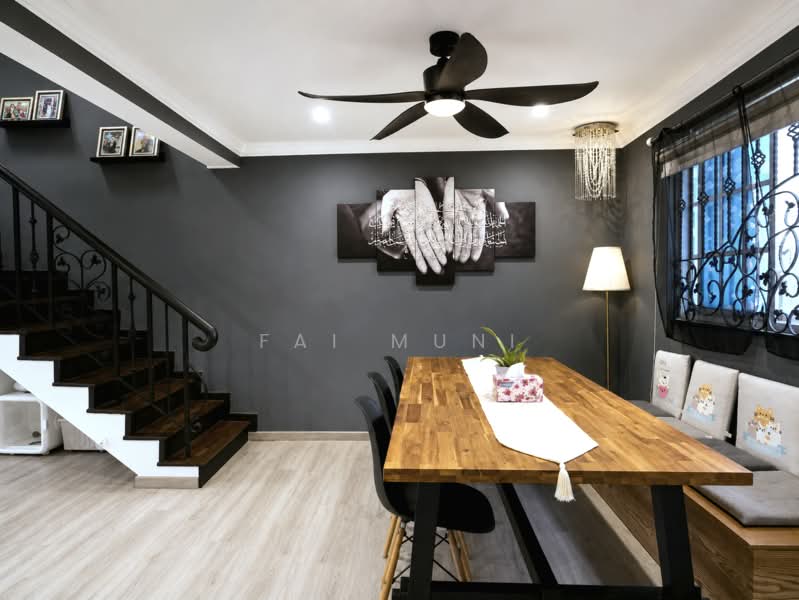 336 Jurong East Avenue 1, 336 Jurong East Avenue 1, 3 Bedrooms, 1,604 sqft, HDB Flat For Sale, by Fai Muni, 500140056 - Dining Room - PropertyGuru.com.sg