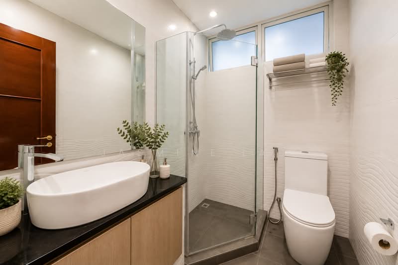 Park Villas, 12 Park Villas Terrace, 5 Bedrooms, 2,600 sqft, Terraced House For Sale, by Jasmine Lau, 500140057 - Bathroom - PropertyGuru.com.sg