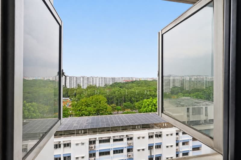 558 Pasir Ris Street 51, 558 Pasir Ris Street 51, 4 Bedrooms, 1,324 sqft, HDB Flat For Sale, by June Ling, 500140060 - View - PropertyGuru.com.sg