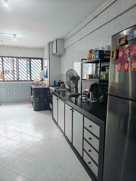 225A Jurong East Street 21, 225A Jurong East Street 21, 2 Bedrooms, 721 sqft, HDB Flat For Sale, by Cleo Foo, 500140067 - Kitchen - PropertyGuru.com.sg
