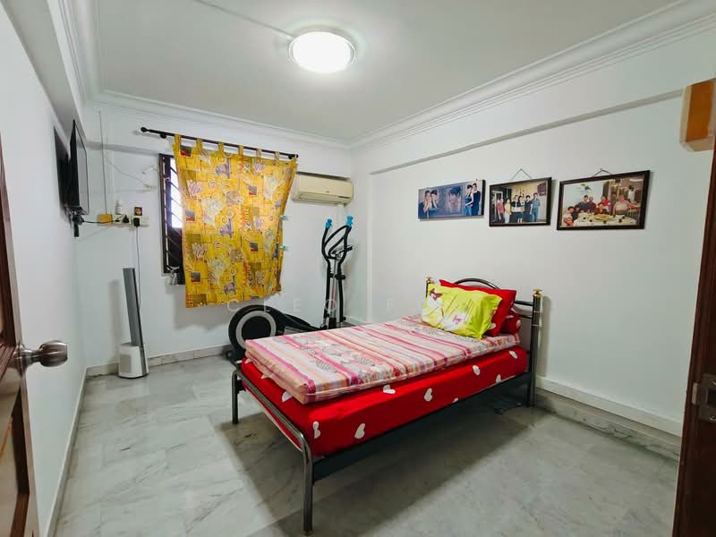 225A Jurong East Street 21, 225A Jurong East Street 21, 2 Bedrooms, 721 sqft, HDB Flat For Sale, by Cleo Foo, 500140067 - Bedroom - PropertyGuru.com.sg