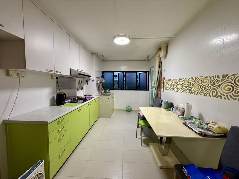 223 Ang Mo Kio Avenue 1, 223 Ang Mo Kio Avenue 1, 2 Bedrooms, 721 sqft, HDB Flat For Sale, by Phelia Yeo, 500140073 - Kitchen - PropertyGuru.com.sg