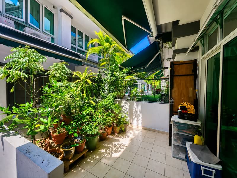 Summer Gardens, Upper Changi Road East, 5 Bedrooms, 3,025 sqft, Terraced House For Sale, by Cyan Ho (何永全), 500140080 - Kitchen yard - PropertyGuru.com.sg