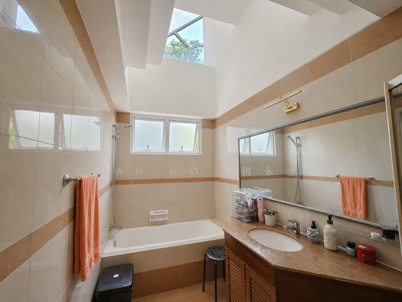 Summer Gardens, Upper Changi Road East, 5 Bedrooms, 3,025 sqft, Terraced House For Sale, by Cyan Ho (何永全), 500140080 - Master Bathroom - PropertyGuru.com.sg