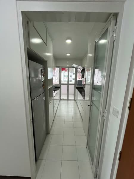 415A Fernvale Link, 415A Fernvale Link, 3 Bedrooms, 1,001 sqft, HDB Flat For Rent, by Cleo Foo, 500140097 - Kitchen - PropertyGuru.com.sg