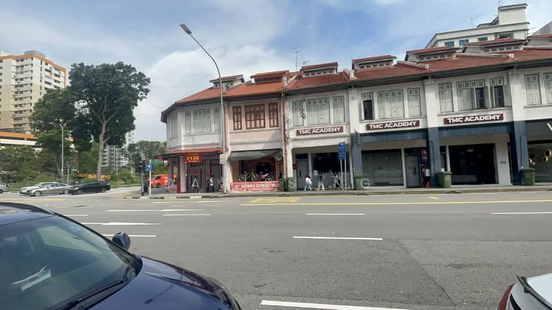 722B Geylang Road, Geylang Road, 1,066 sqft, Office For Rent, by Davies Ng, 500140100 - Exterior - CommercialGuru.com.sg